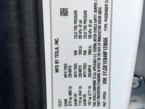 Used 2022 Tesla Model 3 Long Range image 24