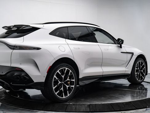 Used 2023 Aston Martin DBX 707 image 13