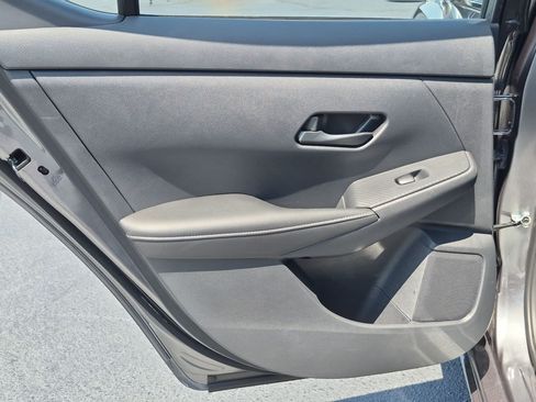 Used 2025 Nissan Sentra S FWD image 28