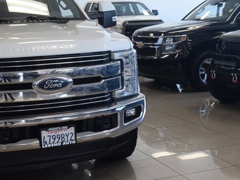 Used 2018 Ford F250 Lariat AWD/4WD image 9