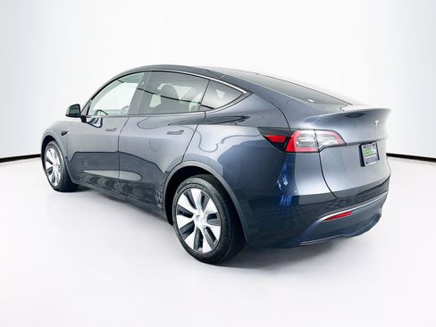 Used 2024 Tesla Model Y Long Range AWD/4WD image 5
