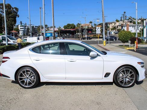 Used 2026 Genesis G70 2.5T RWD image 7