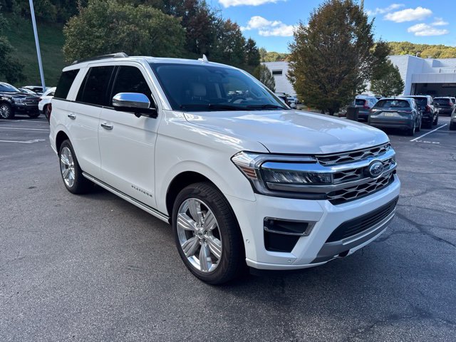 Used 2024 Ford Expedition Platinum AWD/4WD image 7