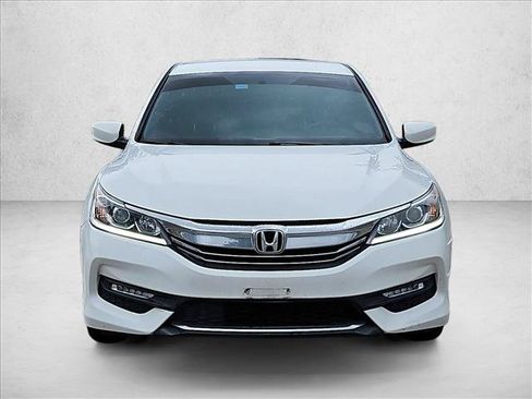 Used 2016 Honda Accord Sport image 2