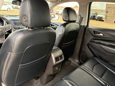 Used 2022 Chevrolet Equinox LT image 32