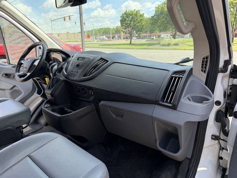 Used 2017 Ford Transit 250 148 Low Roof RWD image 21