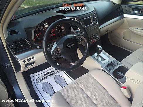Used 2014 Subaru Outback 2.5i Premium AWD/4WD image 11