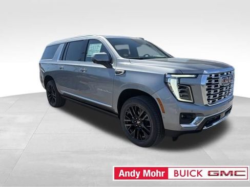 New 2026 GMC Yukon XL Denali w/ Sun & Power Step Package AWD/4WD image 2