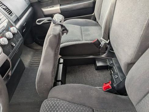 Used 2013 Toyota Tundra 4x4 Double Cab w/ Tow Pkg image 17