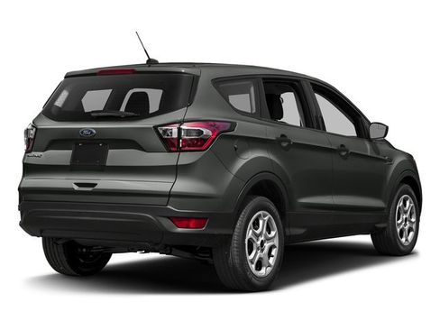 Used 2017 Ford Escape SE w/ Equipment Group 201A AWD/4WD image 2