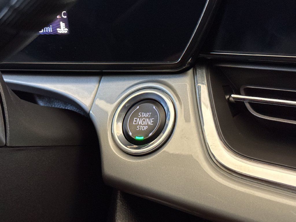 Used 2025 Chevrolet Trax LT FWD image 21