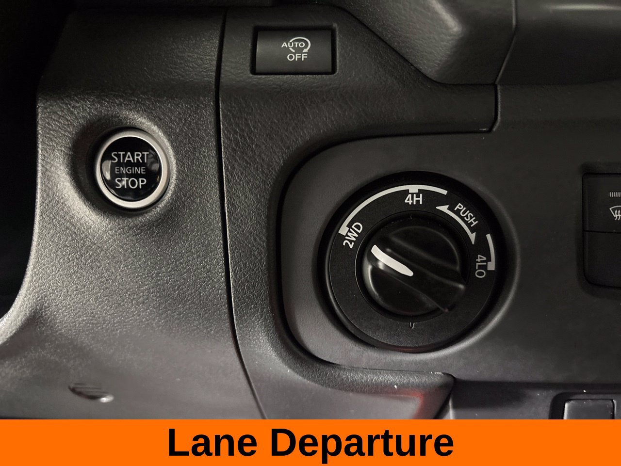Used 2025 Nissan Frontier PRO-4X AWD/4WD image 16