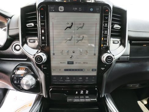 Used 2025 RAM 1500 Laramie w/ Sport Appearance Package AWD/4WD image 25