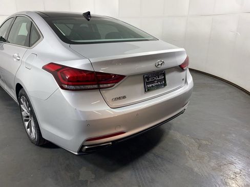 Used 2015 Hyundai Genesis 3.8 w/ Option Group 03 RWD image 9