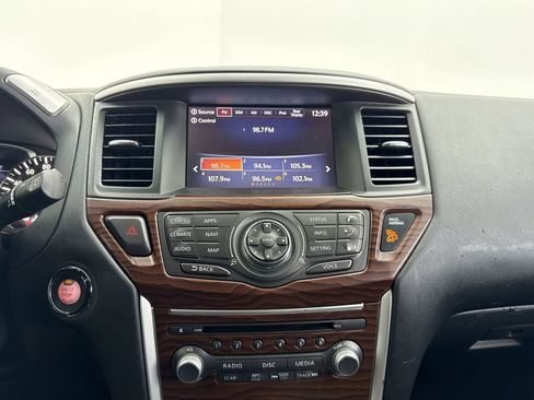 Used 2018 Nissan Pathfinder Platinum image 25