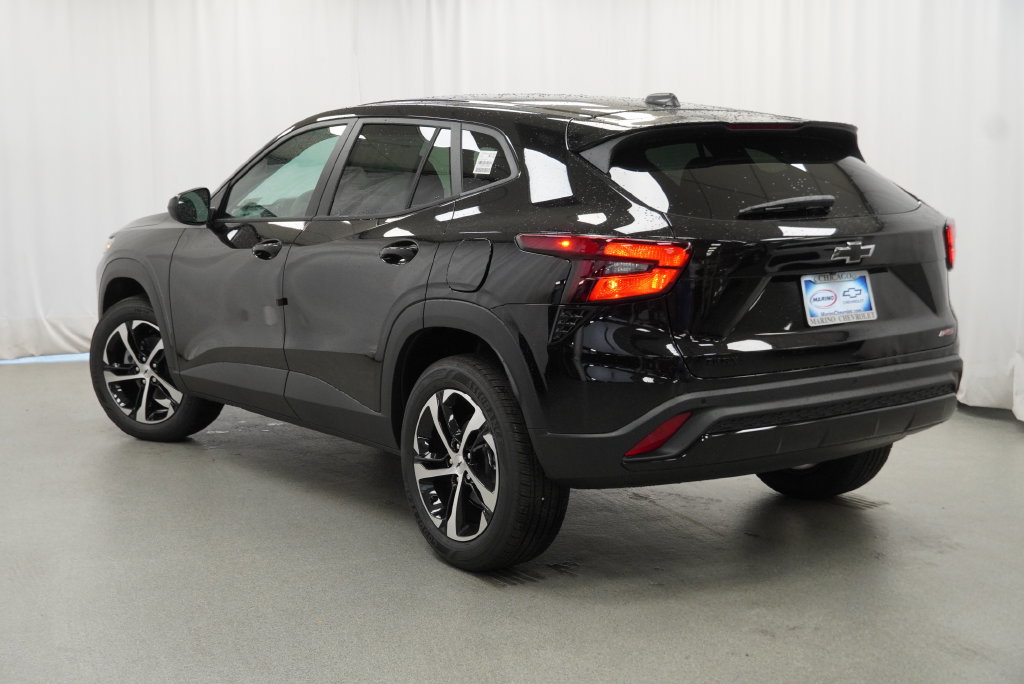 New 2026 Chevrolet Trax RS w/ Driver Confidence Package FWD image 18