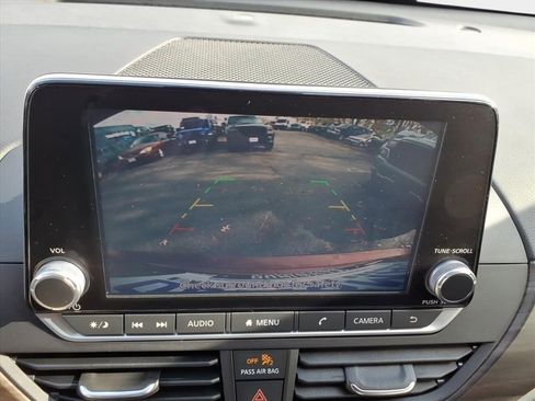 Used 2023 Nissan Altima 2.5 SV image 19