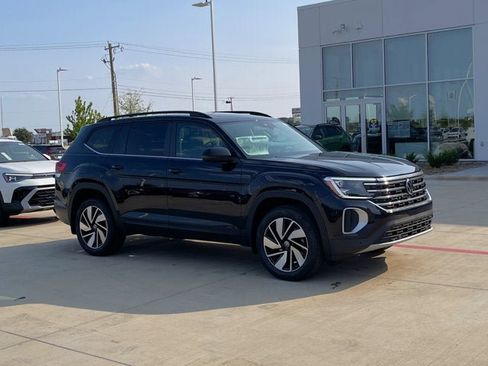 New 2026 Volkswagen Atlas SE FWD image 5