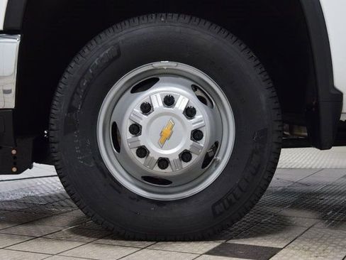 Used 2024 Chevrolet Silverado 3500 W/T w/ Snow Plow Prep Package image 16