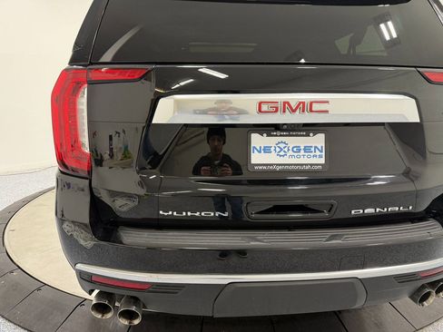 Used 2022 GMC Yukon XL Denali w/ Denali Premium Package image 58