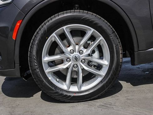 Used 2024 Dodge Durango GT AWD/4WD image 11