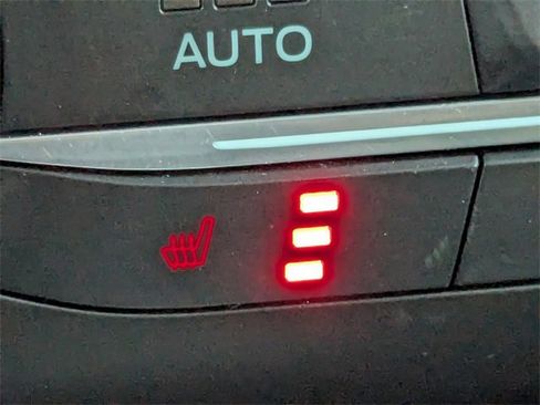 Used 2020 Ford Escape SEL image 26