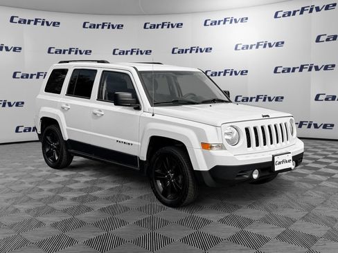 Used 2015 Jeep Patriot Sport w/ Power Value Group FWD image 8