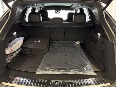 New 2026 Porsche Cayenne S image 28