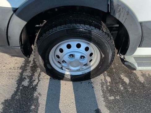 Used 2024 Ford Transit 250 Low Roof AWD w/ Exterior Upgrade Package image 9