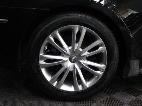 Used 2014 Hyundai Genesis 3.8 w/ Technology Package 03 RWD image 5