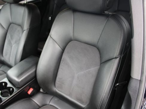 Used 2018 Porsche Macan image 22