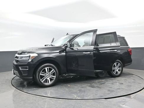 Certified 2024 Ford Expedition Limited AWD/4WD image 31