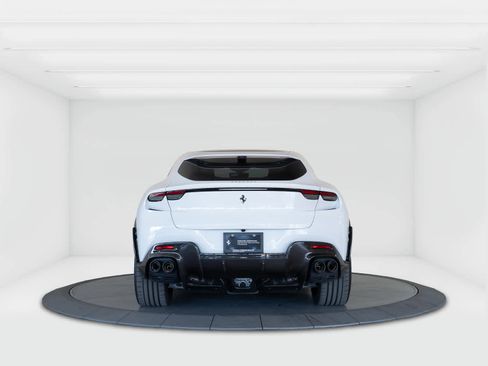 Certified 2025 Ferrari Purosangue image 4