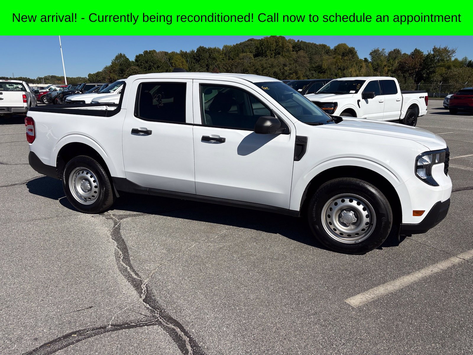 Used 2025 Ford Maverick XL FWD image 2