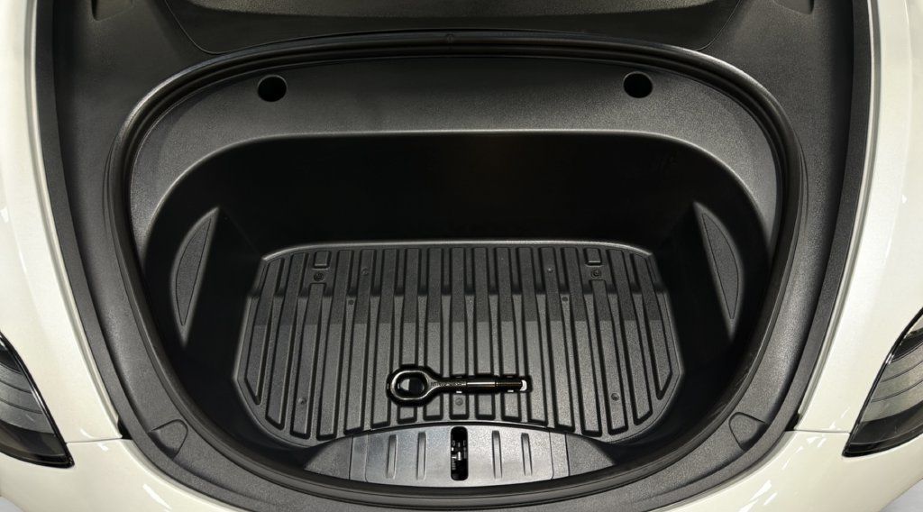Used 2023 Tesla Model 3 Standard Range RWD image 52