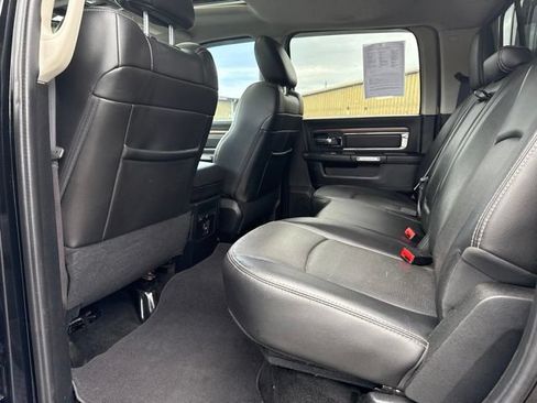 Used 2015 RAM 2500 Laramie w/ Black Appearance Group AWD/4WD image 16