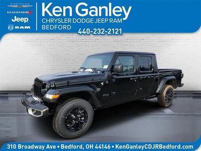 New 2023 Jeep Gladiator Sport