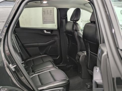Used 2024 Ford Escape Platinum AWD/4WD image 25