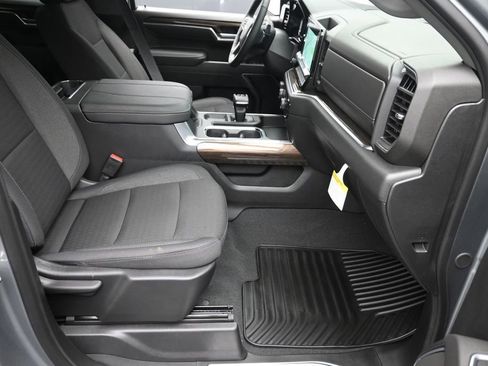 New 2026 Chevrolet Silverado 1500 LT w/ Z71 Off-Road Package AWD/4WD image 7