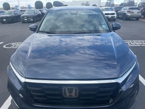 Used 2024 Honda CR-V EX-L image 2