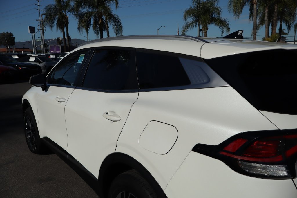 Used 2024 Kia Sportage EX AWD/4WD image 16