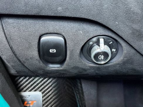 Used 2022 McLaren 765LT RWD image 32