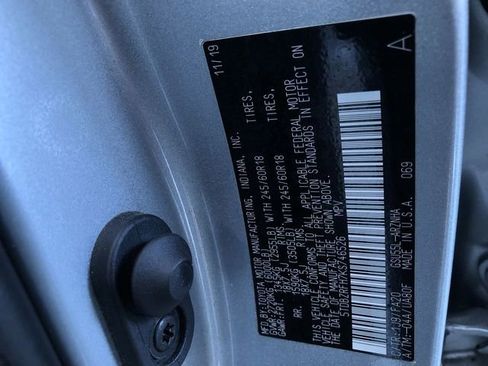 Used 2019 Toyota Highlander Plus w/ Phone Cable & Charge Package image 36