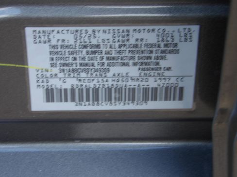 Certified 2025 Nissan Sentra SV image 12