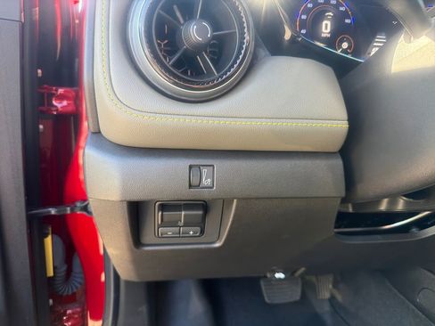 Used 2024 Chevrolet Colorado ZR2 w/ Technology Package image 31