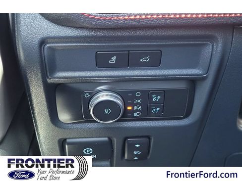 Used 2022 Ford Expedition Max Limited w/ Equipment Group 304A AWD/4WD image 18