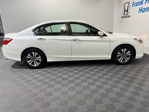 Used 2015 Honda Accord LX image 6