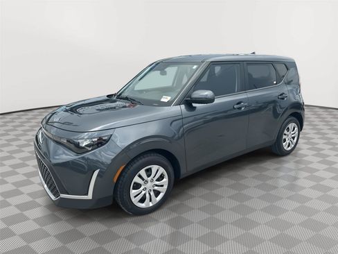 Certified 2023 Kia Soul LX FWD image 1