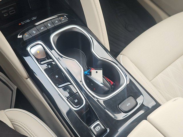 Used 2023 Buick Envision Avenir AWD/4WD image 25