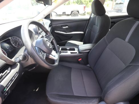 Used 2024 Nissan Sentra SV FWD image 4